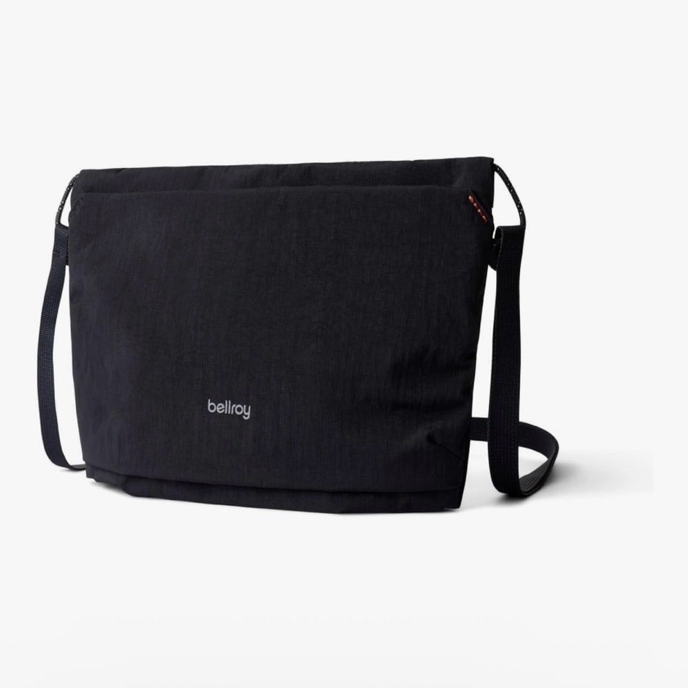 Bellroy black  Messenger Bag